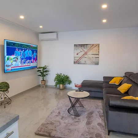 Vakantiehuis Lili By Interhome Marina
